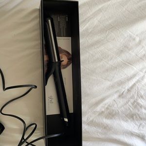 GHD 1 1/4 inch curling iron